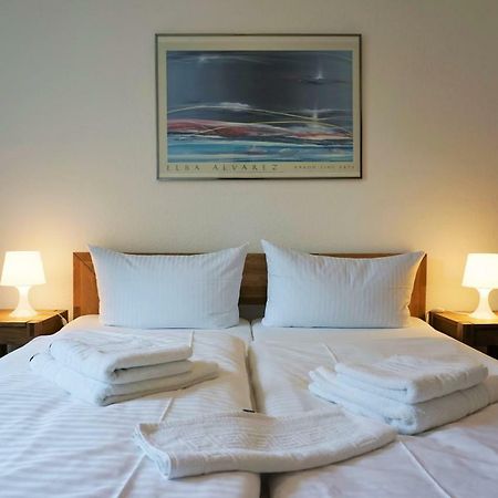 Pension Am Deich Kroslin Экстерьер фото