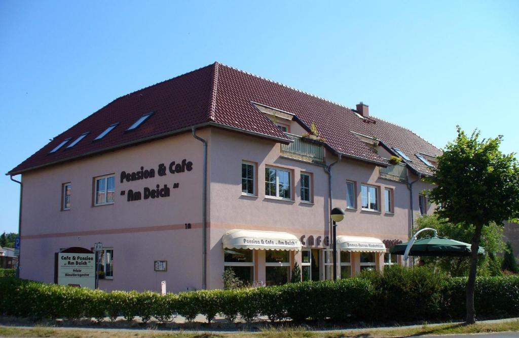 Pension Am Deich Kroslin Экстерьер фото