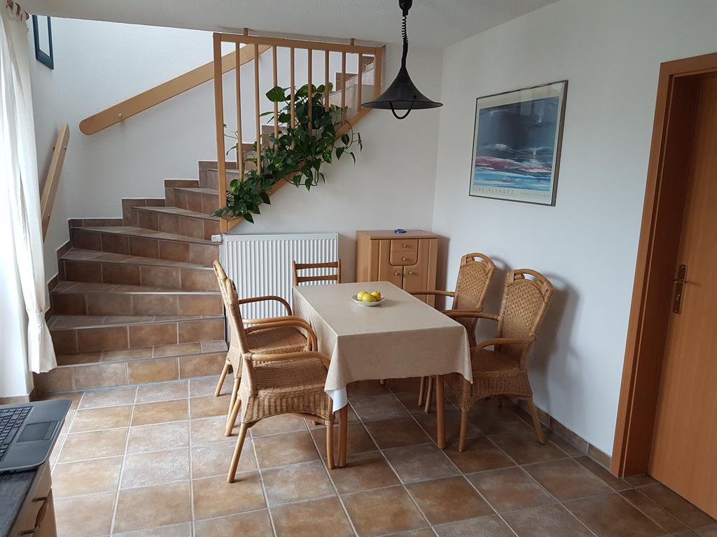 Pension Am Deich Kroslin Экстерьер фото