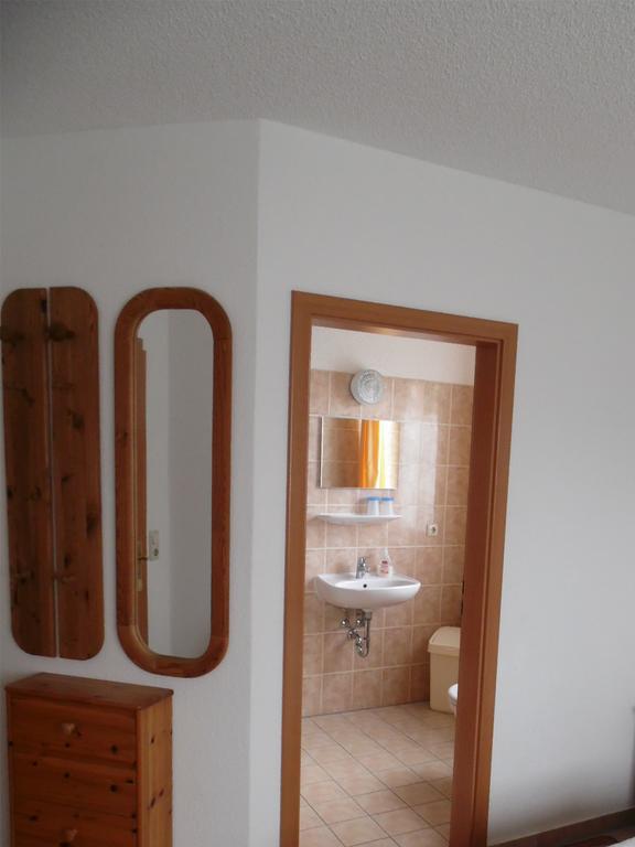Pension Am Deich Kroslin Экстерьер фото