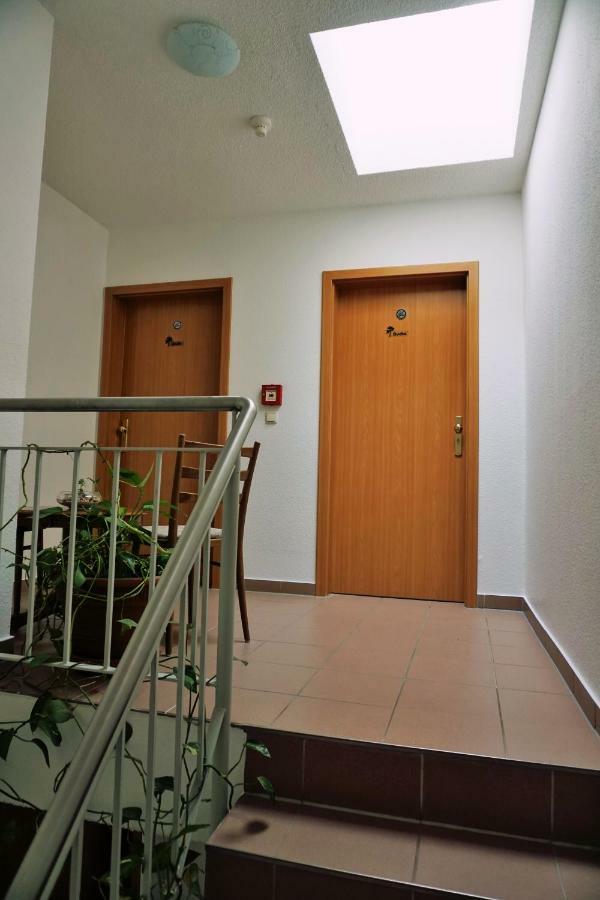 Pension Am Deich Kroslin Экстерьер фото